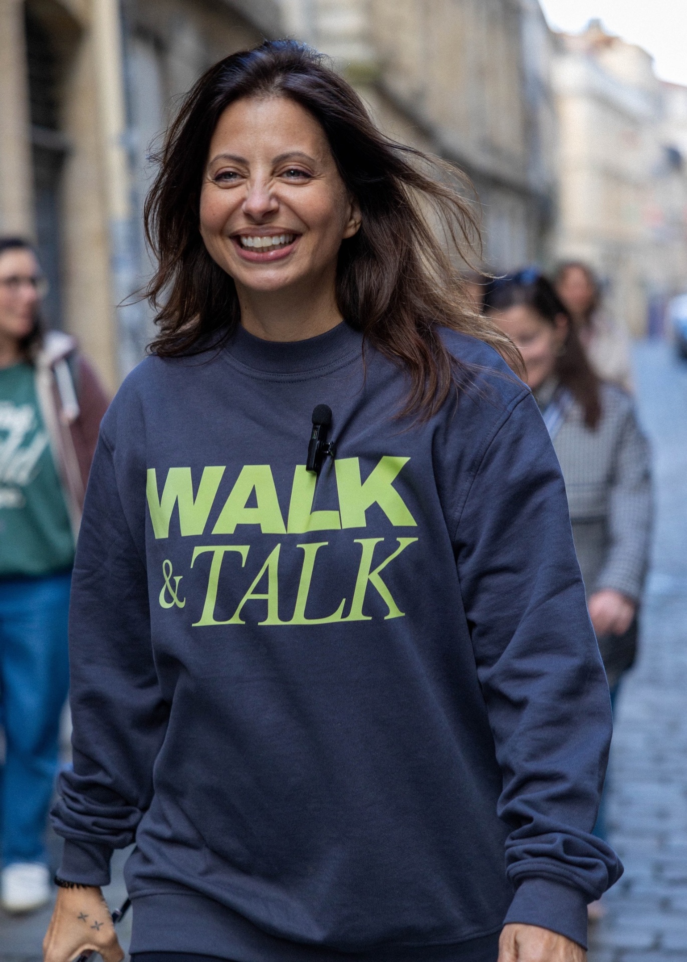 Cathy Closier en sweatshirt Walk & Talk